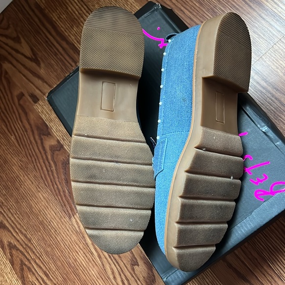 Betsy Johnson canvas sparkly loafers - Picture 5 of 5